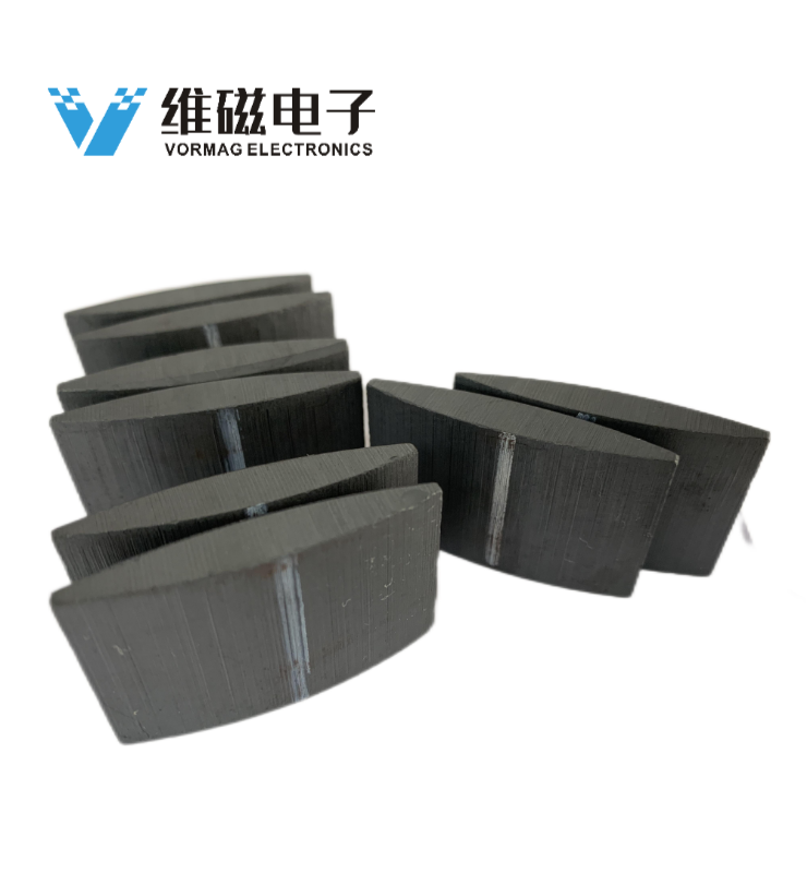 Ferrite segments magnets for motors